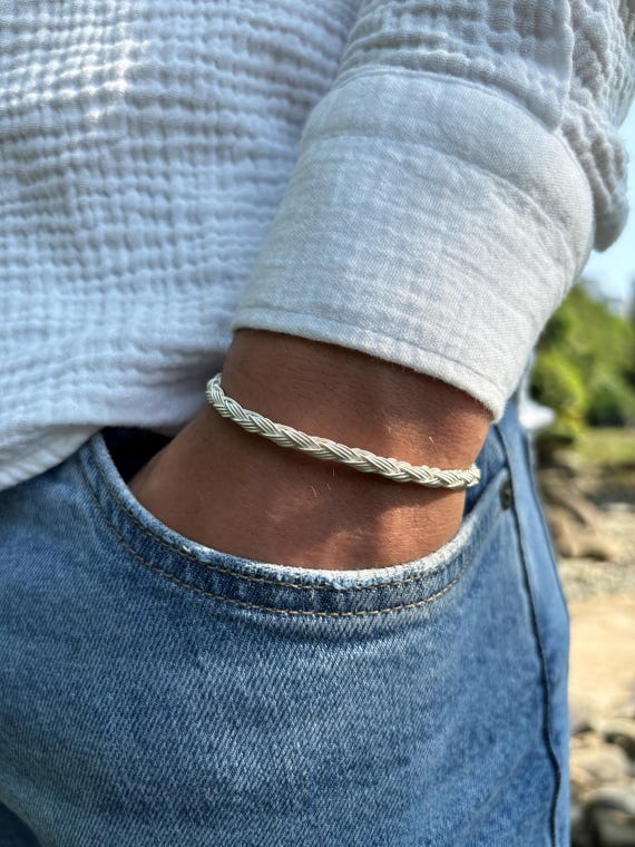 Handmade Sterling Silver Knot Bracelet: Kazaziye Art, Unisex Design