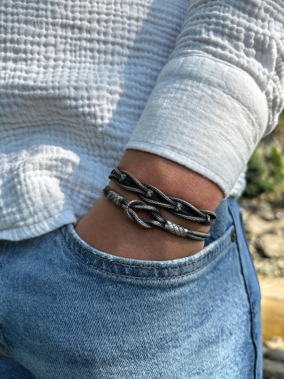Handmade Sterling Silver Knot Bracelet: Traditional Kazaziye Art