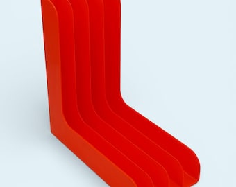 Estante de vinilos naranjas de la era espacial