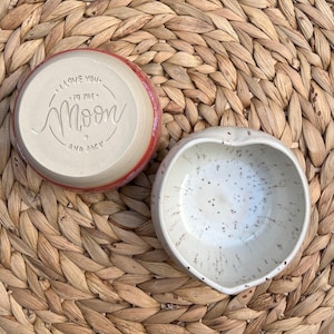 Hjärtformad mugg | Hjärtformad kopp | Meddelande: Jag älskar dig till månen och tillbaka | Handgjord keramik | Gåva | Alla hjärtans dag | Kärlek | Souvenir