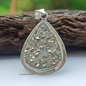 Pyrit Druzy Anhänger, 925 Sterling Silber Teardrop Edelstein Anhänger, handgemachter Boho Statement Schmuck, Heilstein Halskette, Geschenk für Sie