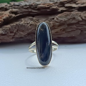 Handmade Labradorite 925 Sterling Silver Ring: Oval Gemstone Statement Jewelry