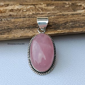 Natural Rose Quartz Pendant , 925 Sterling Silver Pendant , Handmade Pendant , Rose Quartz Jewelry , Silver Pendant , Gemstone Pendant