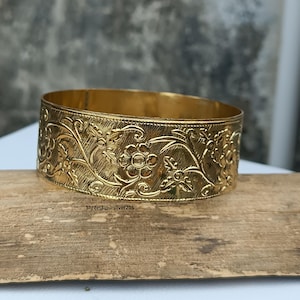 Floral Engraved Brass Bangle: Antique Gold Ethnic Cuff