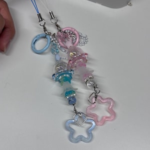 Handmade Jellyfish Keychain Ocean Marine Animal Bag Charm Cute Sea Creature Gift for Ocean Lovers Unique Coastal Accessory, Beaded Keychain.
