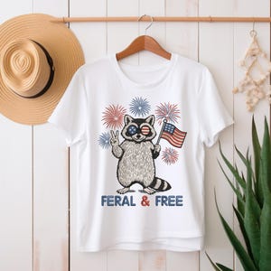 Motif de broderie raton laveur sauvage du 4 juillet : drôle d&#39;animal patriotique (téléchargement numérique, 6 tailles)
