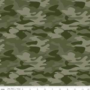Riley Blake Designs Big Game Camo Green Cotton Fabric (sold by the 1/2 Yard) | Baby Boy Fabric | C12972 | Camouflage Fabric | Hunting | Deer