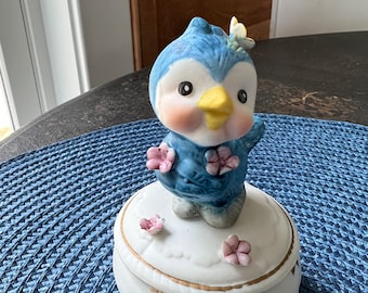Vintage Blue Bird Trinket Box / Super Cute Blue Bird / Kitschy Blue Bird Ring Box
