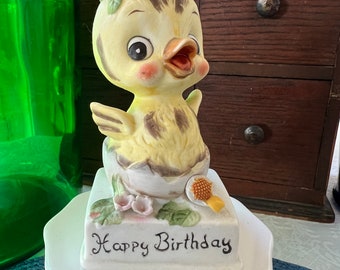 Vintage Chick-A-Dee Happy Birthday Statue / Josef Original? / Chick Figurine