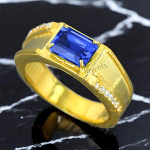 14k Yellow Gold Sapphire Ring - Art Deco Men&#39;s Engagement
