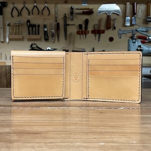 Herren-Geldbörse aus Leder mit 10 Kartenfächern und Ausweisfach, Geldscheinfach – handgefertigt, anpassbar, Made in Italy