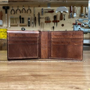 Herren-Geldbörse aus Leder mit 10 Kartenfächern und Ausweisfach, Geldscheinfach – handgefertigt, anpassbar, Made in Italy