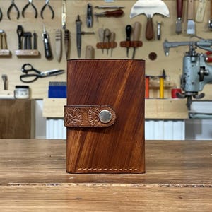 Faltbare Geldbörse aus Leder mit Geldscheinfach, Kartenhalter – handgefertigt, personalisierbar, Made in Italy