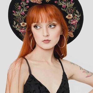 Wild Flower Wide Brim Hat – Black Wool Wide Brim Hat with Embroidery of Crescent Moon, Butterfly & Floral – Gothic Cottage core Witch Hat