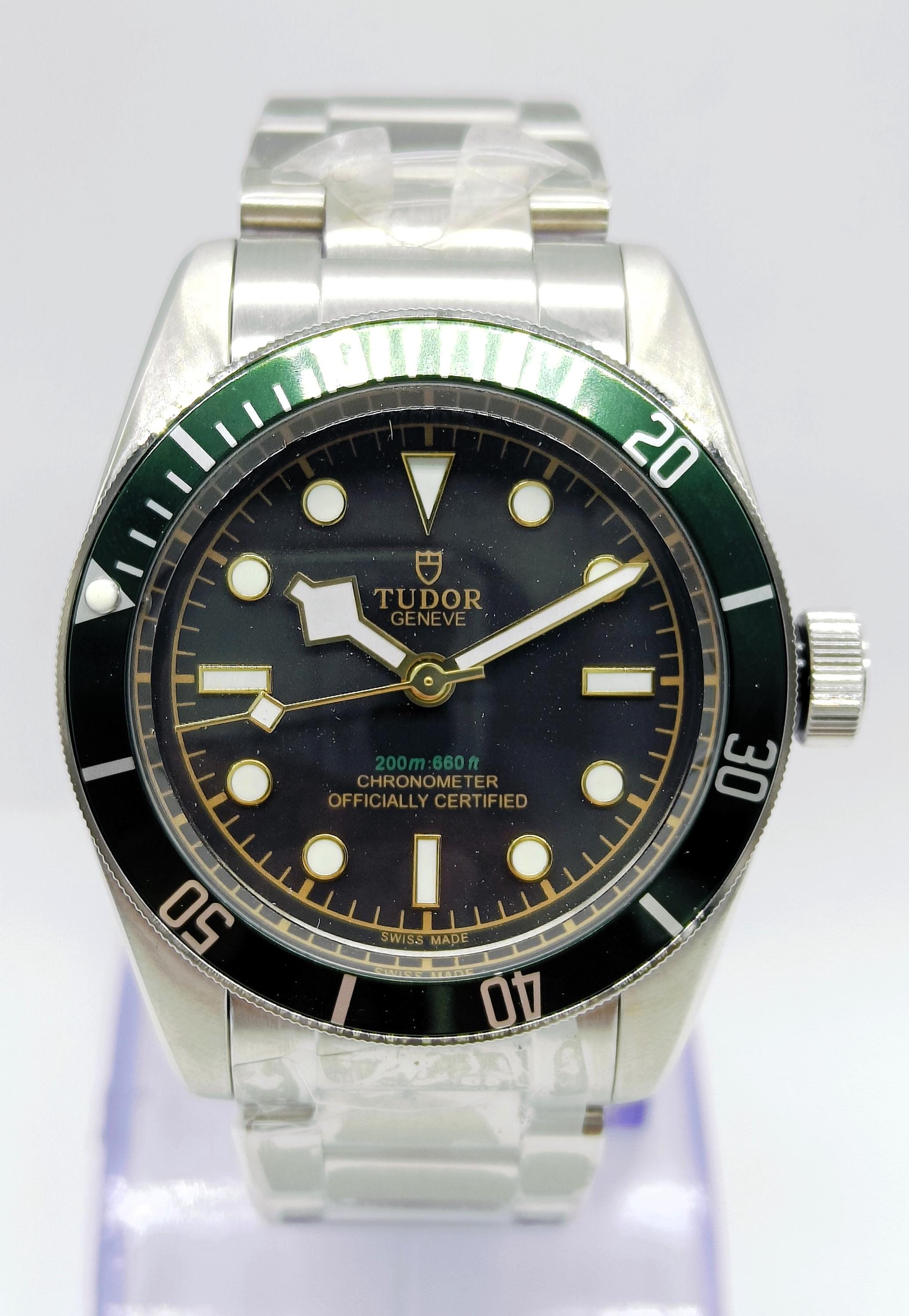 腕時計 MOD TUDOR Building a Tudor Black Bay 58 Homage watch with parts from
