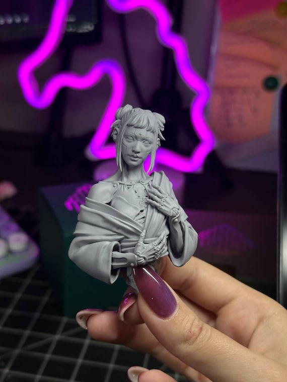 Cyber muse, bigger version of bust