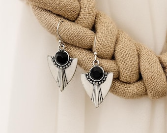Black Zirconia Triangle Earrings – Vintage Minimalist Pendant Jewelry, Women’s Party Gift