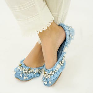 Blue handmade stylish khussa