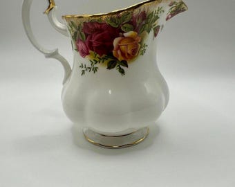Royal Albert Old Country Roses Fine Bone China Creamer Jug Vintage Floral Gold