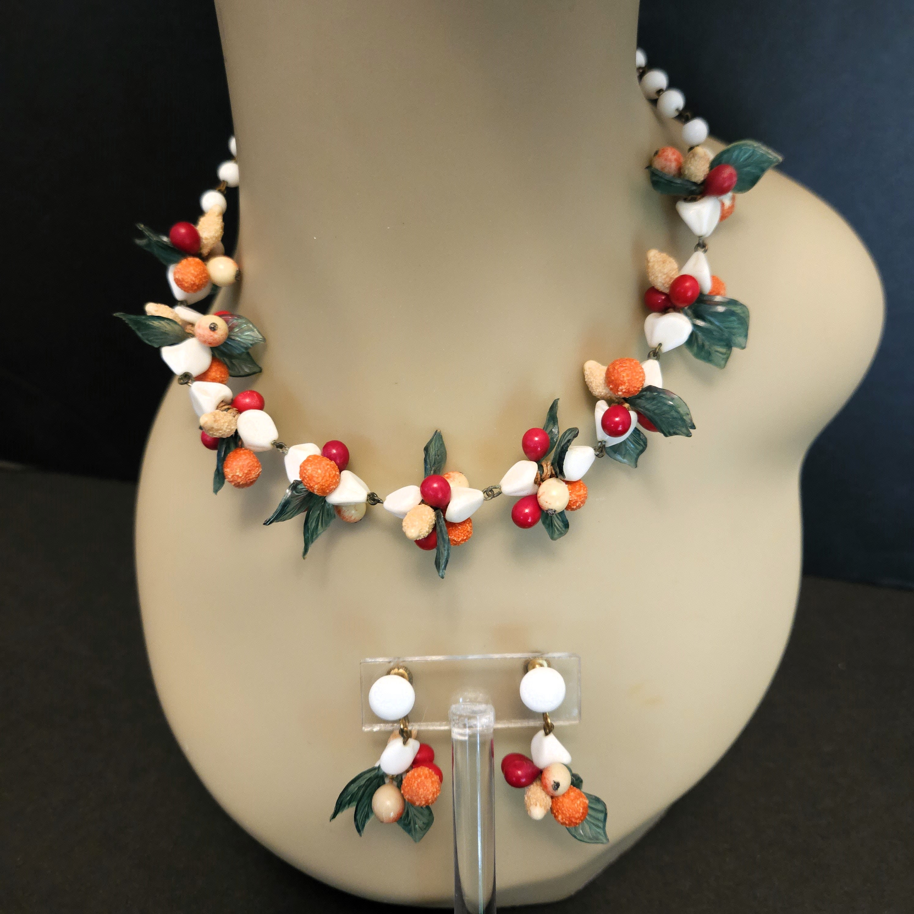 【VINTAGE HOLLYWOOD】Tropical Candy Beads Necklace Vintage 80s Pastel Candy Beaded Opera Necklace Swirl
