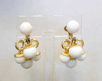 Vintage CROWN TRIFARI Milk Glass Cluster Bead Dangle Earrings