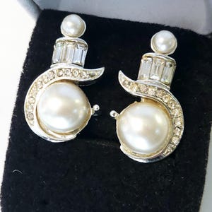 Vintage Boucher Marboux Faux Pearl Rhinestone Clip On Earrings