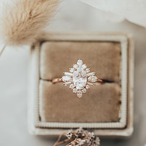 Rose Gold Oval Moissanite Engagement Ring, Unique Sunburst Diamond Cluster Ring, Art Deco Promise Ring, Vintage Bridal Ring, Art Deco Ring