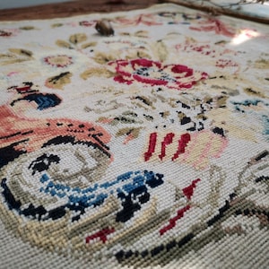COMPLETED *LARGE 18&quot; ANTIUE Needlepoint Canvas Chair Cover Pink French Aubusson Needlepoint Wool Tapestry Vtg Needlepoint Canvas Shabby Chic