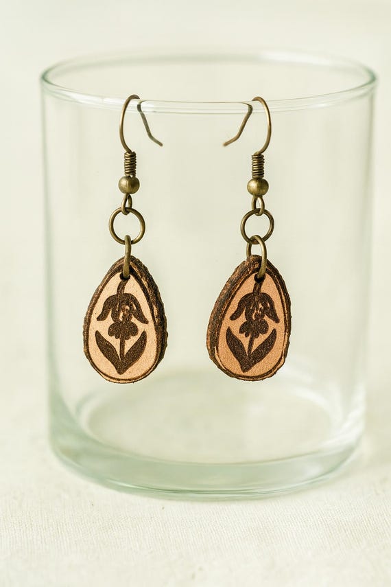 Handcrafted Leather Flower Earrings – Rustic Teardrop Dangle Earrings | Boho Western Earrings | Lightweight Nature Jewelry Gift