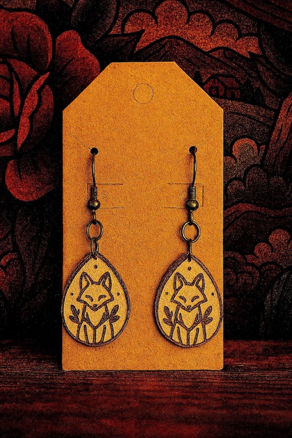 Laser-Engraved Fox Leather Earrings – Teardrop Boho Forest Jewelry, Lightweight & Hypoallergenic, Handmade Woodland Gift