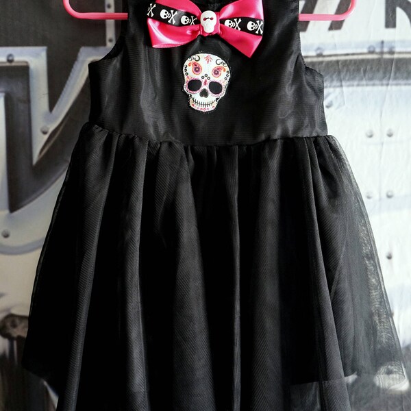 Olivia Paige - petite chauve-souris de crâne de sucre tenue de punk rock robe rockabilly Tattoo