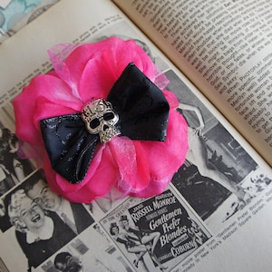 Olivia Paige -  Rockabilly Pin up Sugar skull bow hair clip flower Rose
