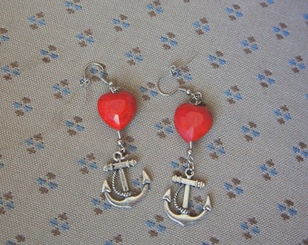 Olivia Paige - Pendientes pin up rockabilly Anchor Hearts