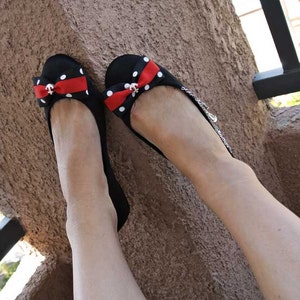 Olivia Paige Pin Up Anchor bows polka dot shoe clips image 1