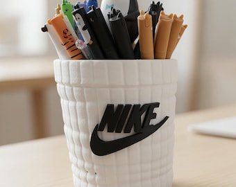 3D-Stifthalter inspiriert von der Nike Sponge Sock | 3D-gedruckter Nike-Logo-Trinkbecher