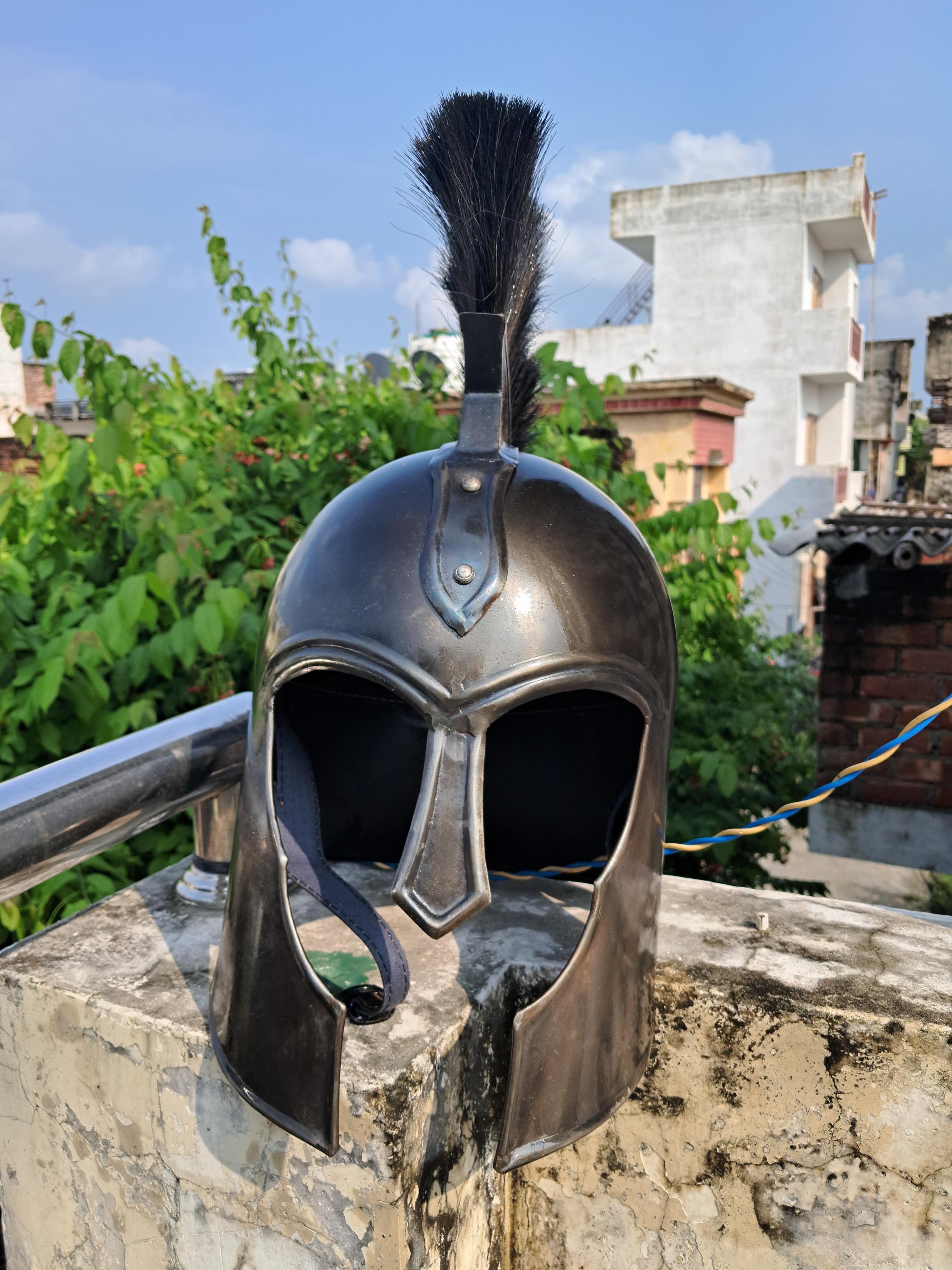 アンティーク風 中世ヨーロッパ風 鉄製ヘルメット レプリカ　装飾品 アンティーク風 中世ヨーロッパ風 鉄製ヘルメット レプリカ 装飾品