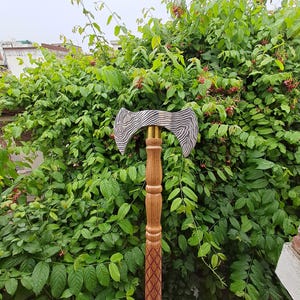 Elegant Wooden Walking Cane with Unique  Handle Adjustable Brown Wooden Walking Stick Gift for Men and Women