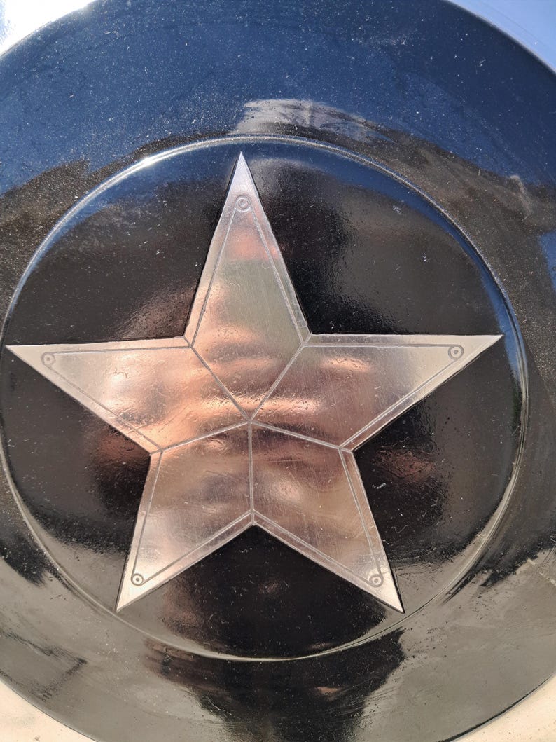 Réplica metálica personalizada del escudo del Capitán América: Arte mural de superhéroe, accesorio para cosplay imagen 3