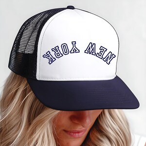 Czapka z daszkiem New York Trucker Hat Upside Down Text Hat City Adjustable Trendy czapka z pianki Trucker Hat Cute Summer Vacation Party Hat Girls Boys Trip Hat