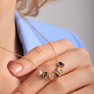 Custom Birthstone Necklace with Curb Chain, Personalized Gift for Her, Multi Stone Necklace, Minimalist Jewelry, Gift for Mom