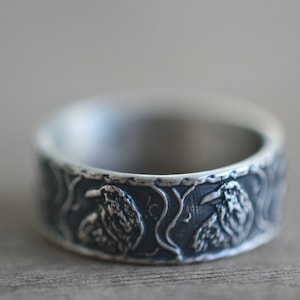 Gothic Crow Ring, Oxidised 925 Silver Raven Wedding Band, Unique Engraved Wildlife Jewellery