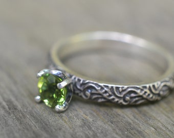 Gothic Peridot Ring, 5mm Round Faceted Natural Green Stone Solitaire, Womens Oxidised Silver Baroque Style Patterned Scroll Jewelry