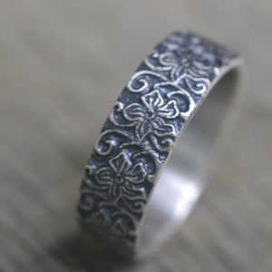 Men's Hibiscus Wedding Band, Gothic Oxidized Sterling Silver Art Nouveau Style Flower Ring, Engraved Floral Patterned Male Jewelry image 5