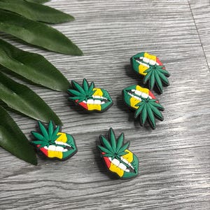 Leaf Lips Rasta Croc Charm for Crocs, Clogs, Bags and phone cases - Caribbean Culture Shoe Decoration charms Notting Hill Carnival