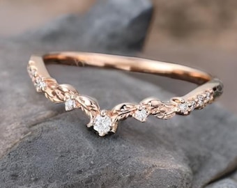 Moissanite Filigree wedding band Rose gold Diamond Curved wedding band Art deco leaf Matching Stacking band Vintage Promise band for women