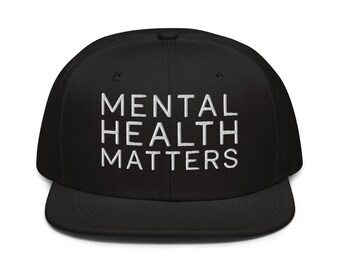 Gorra snapback con mensaje sobre salud mental