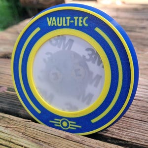 Vault-Tec LED Coaster – Fallout-Inspired Light-Up Drink Mat