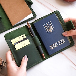 Porta pasaporte de cuero personalizado, Cartera para pasaporte grabada, Porta pasaporte con inicial, Funda para pasaporte con monograma, Estuche de cuero para pasaporte