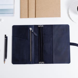 Funda de cuero personalizada para libreta, Funda grabada para libreta, Diario de cuero recargable, Funda hecha a mano para diario, Funda con bolsillos para libreta