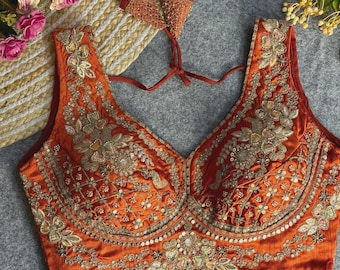 Op Sabyasachi geïnspireerde bruidsblouse: Italiaanse zijde, zwaar borduursel, gewatteerde achterkant open